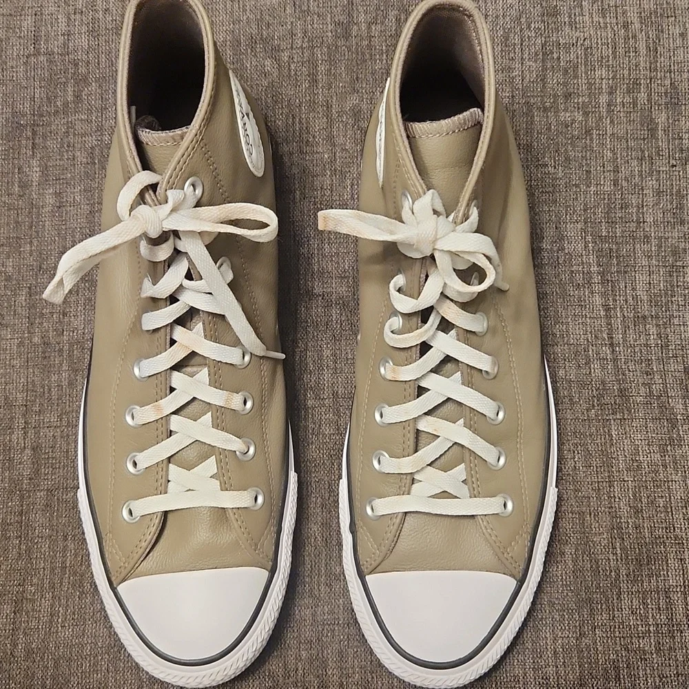CONVERSE CHUCK TAYLOR ALL STAR LEATHER SNEAKER HIGH-TOP MEN'S SIZE 11. - Picture 2 of 11